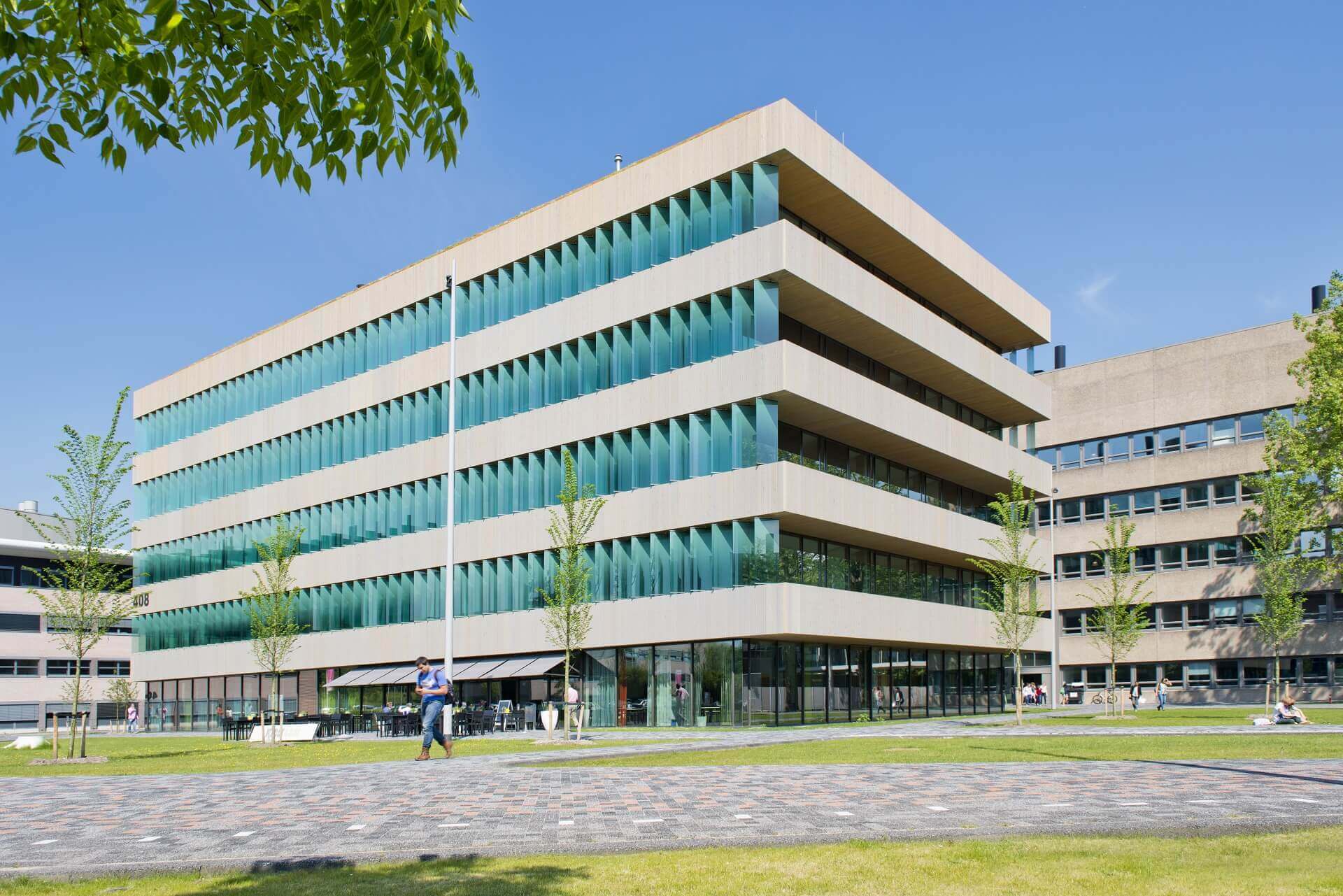 Matrix IV Amsterdam - Total Glas Gevellamellen - Metaglas