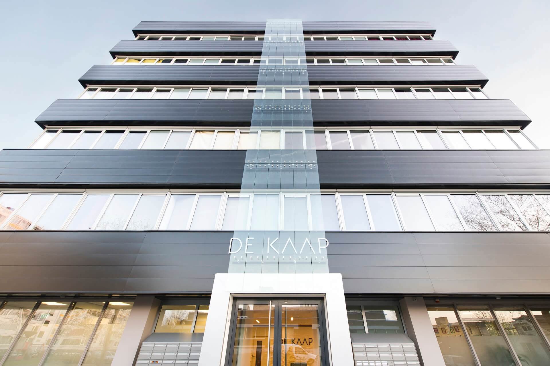 De Kaap Utecht Overvecht - Total Glas verticale gevellamellen - Metaglas