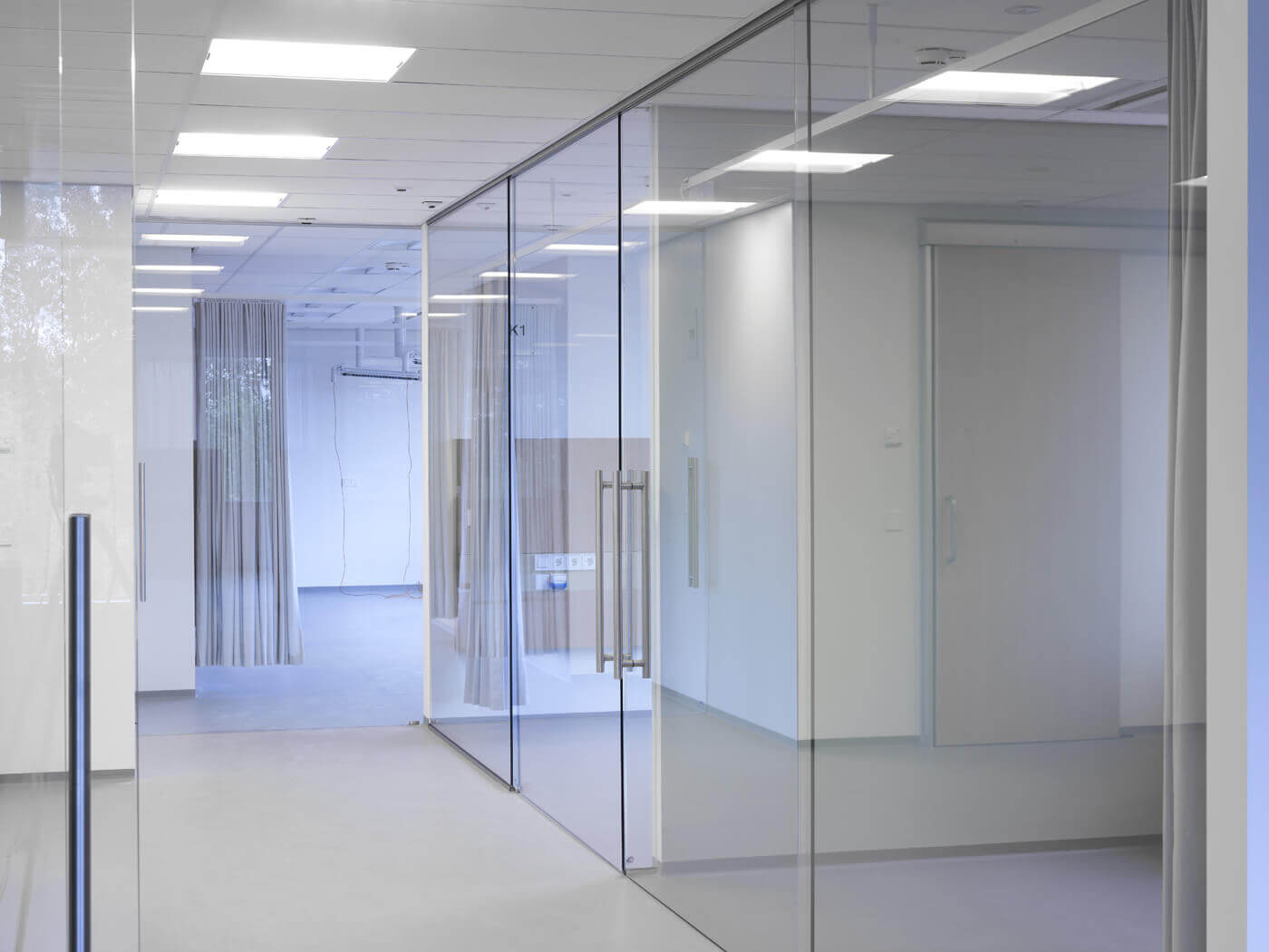 AMC Amsterdam - Geluidwerend hardglazen deuren - Metaglas