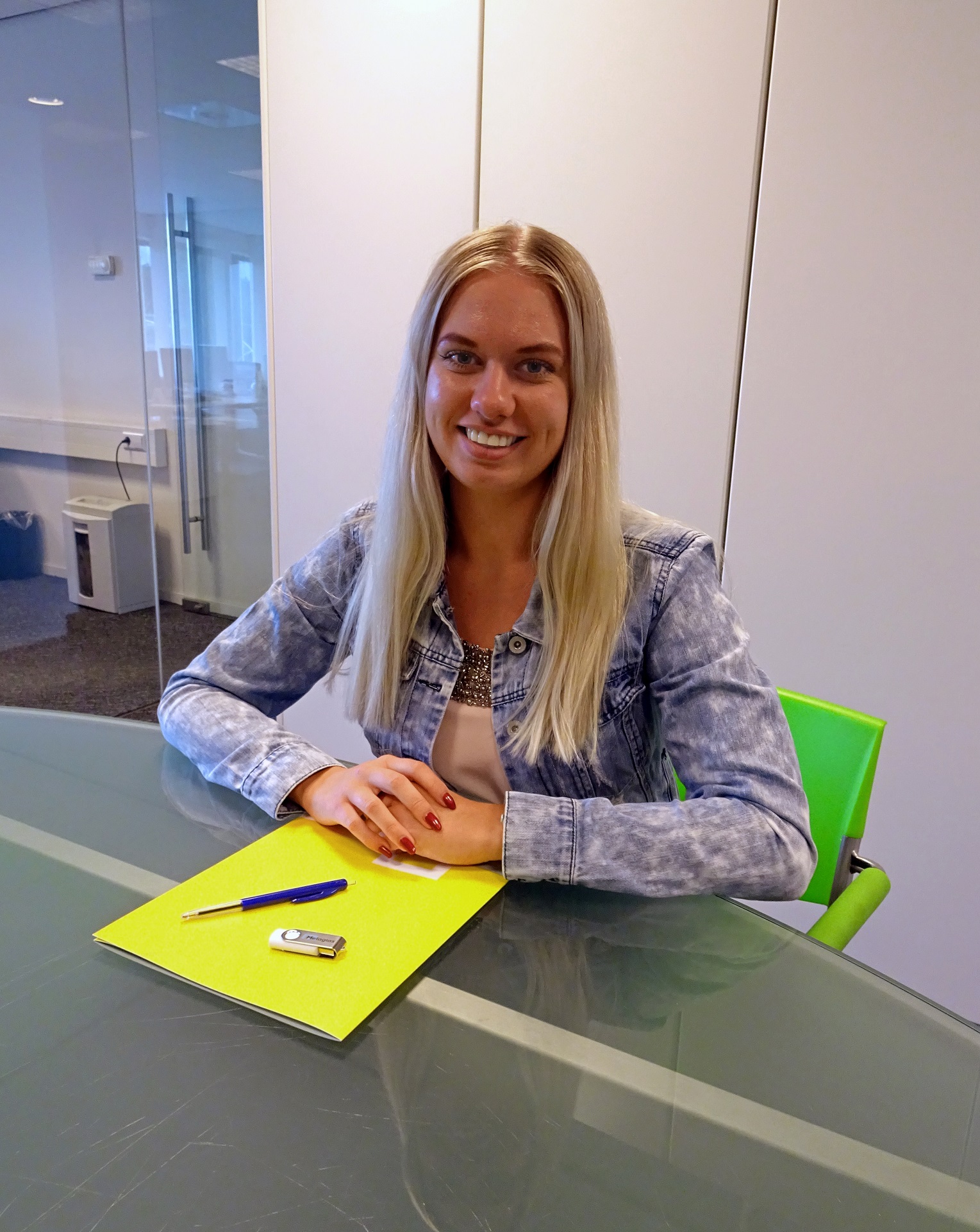Nathalie Peterse-Student Office Management-Stagiaire Metaglas-Tiel